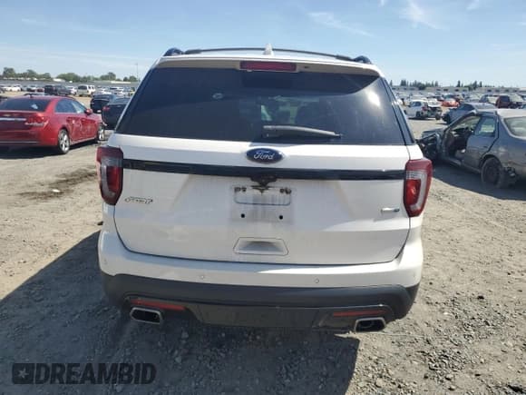 ✅ 2017 Ford Explorer Sport • VIN: 1FM5K8GTXHGC51377 • Lot: 57176865. Listed on Copart with 90,152 mi. Free auction sales archive from the USA and detailed vehicle history report at DreamBid. Image 6.