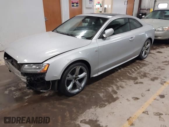 ✅ 2010 Audi A5 Prestige • VIN: WAUWKAFR2AA050049 • Lot: 41683830. Listed on IAAI with 185,164 mi. Free auction sales archive from the USA and detailed vehicle history report at DreamBid. Image 2.