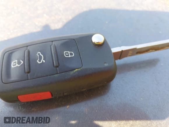 ✅ 2012 Volkswagen Jetta SE • VIN: 3VWDX7AJ9CM391368 • Lot: 43453541. Wystawiony na IAAI z przebiegiem 123 221 mil. Bezpłatny archiwum sprzedaży aukcyjnych z USA i szczegółowy raport historii pojazdu na DreamBid. Zdjęcie 11.