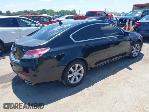 ✅ 2013 Acura TL • VIN: 19UUA8F24DA011476 • Lot: 42641680. Listed on IAAI with 165,717 mi. Free auction sales archive from the USA and detailed vehicle history report at DreamBid. Image 4.