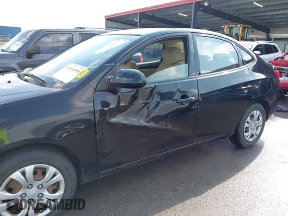 ✅ 2010 Hyundai Elantra SE • VIN: KMHDU4AD8AU854061 • Lot: 43454990. Listed on IAAI with 61,960 mi. Free auction sales archive from the USA and detailed vehicle history report at DreamBid. Image 6.