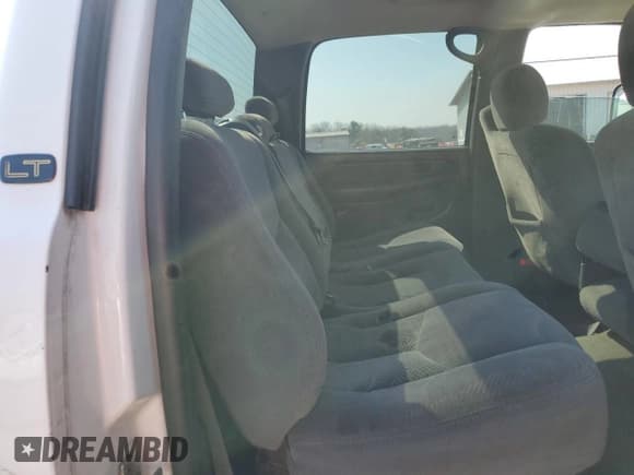 ✅ 2006 Chevrolet Silverado 2500HD LT2 • VIN: 1GCHK23D06F146802 • Lot: 46215855. Wystawiony na Copart z przebiegiem 296 034 mil. Bezpłatny archiwum sprzedaży aukcyjnych z USA i szczegółowy raport historii pojazdu na DreamBid. Zdjęcie 10.