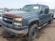 ✅ 2006 Chevrolet Silverado 2500HD LT3 • VIN: 1GCHK23D46F179396 • Лот: 42704575. Опубликован ранее на IAAI с пробегом 239 679 миль. Бесплатный доступ к архиву аукционных продаж из США и подробный отчёт об истории автомобиля на DreamBid. Изображение 2.