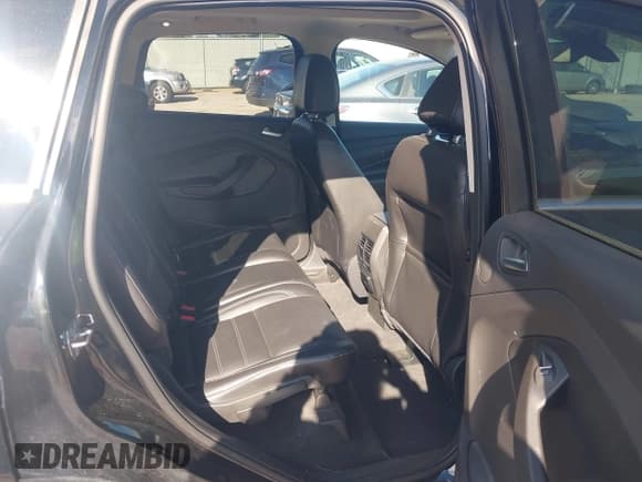 ✅ 2017 Ford Escape Titanium • VIN: 1FMCU9J96HUC94393 • Lot: 43519468. Listed on IAAI with 92,135 mi. Free auction sales archive from the USA and detailed vehicle history report at DreamBid. Image 8.