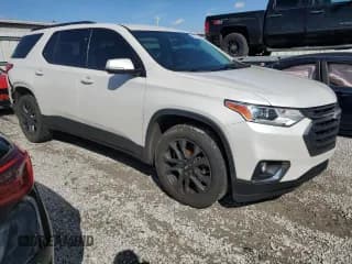 ✅ 2020 Chevrolet Traverse RS • VIN: 1GNEVJKWXLJ214563 • Lot: 44316534. Wystawiony na Copart z przebiegiem 56 963 mil. Bezpłatny archiwum sprzedaży aukcyjnych z USA i szczegółowy raport historii pojazdu na DreamBid. Zdjęcie 4.
