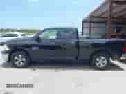 2024 Ram 1500 SLT z VIN 1C6RR6GG4RS123036, wystawiony jako IAAI lot #42356146 z przebiegiem 38 557 mil mil oraz . Historia ofert i sprzedaży dostępna na DreamBid. Obrazek 14.