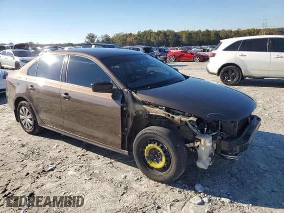 ✅ 2013 Volkswagen Jetta • VIN: 3VW2K7AJ3DM271881 • Лот: 90666675. Опубликован ранее на Copart с пробегом 186 249 миль. Бесплатный доступ к архиву аукционных продаж из США и подробный отчёт об истории автомобиля на DreamBid. Изображение 4.