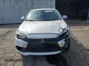 ✅ 2017 Mitsubishi Outlander ES • VIN: JA4AP3AU8HZ047880 • Lot: 70731915. Listed on Copart with 156,203 mi. Free auction sales archive from the USA and detailed vehicle history report at DreamBid. Image 5.