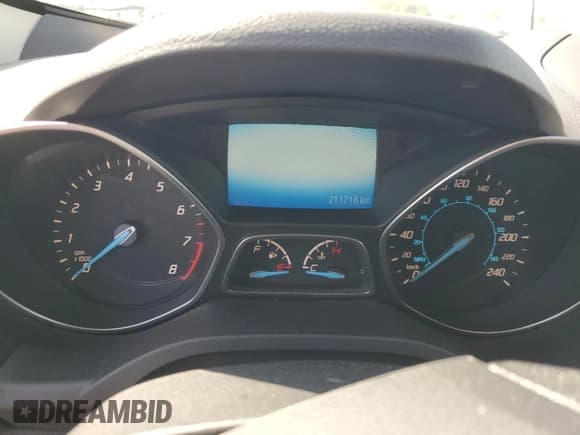 ✅ 2016 Ford Escape SE • VIN: 1FMCU0GX1GUA33088 • Лот: 68399255. Опубликован ранее на Copart с пробегом 211 716 миль. Бесплатный доступ к архиву аукционных продаж из США и подробный отчёт об истории автомобиля на DreamBid. Изображение 9.