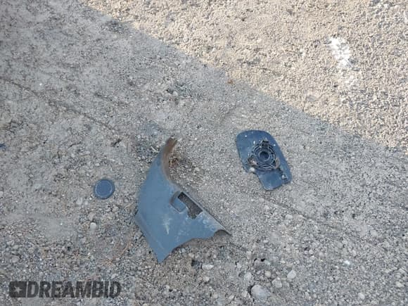 ✅ 2006 Chevrolet Silverado 1500 Work Truck • VIN: 1GCEC19X96Z274367 • Lot: 43838052. Wystawiony na IAAI z przebiegiem 206 517 mil. Bezpłatny archiwum sprzedaży aukcyjnych z USA i szczegółowy raport historii pojazdu na DreamBid. Zdjęcie 12.