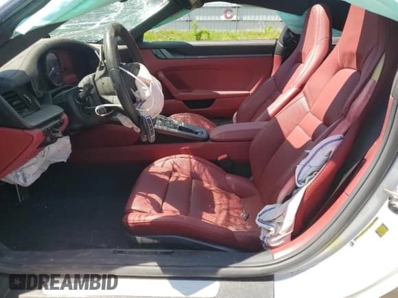 ✅ 2020 Porsche 911 Carrera S • VIN: WP0AB2A91LS225947 • Лот: 57143425. Опубликован ранее на Copart с пробегом Не указан. Бесплатный доступ к архиву аукционных продаж из США и подробный отчёт об истории автомобиля на DreamBid. Изображение 7.