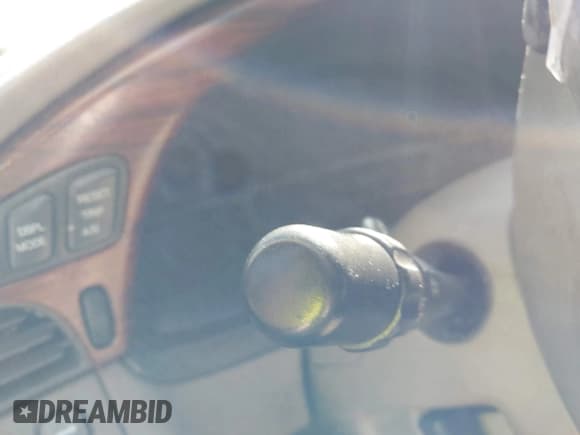 ✅ 2000 Cadillac DeVille • VIN: 1G6KD54Y9YU280759 • Lot: 43369652. Wystawiony na IAAI z przebiegiem Nie podano. Bezpłatny archiwum sprzedaży aukcyjnych z USA i szczegółowy raport historii pojazdu na DreamBid. Zdjęcie 7.