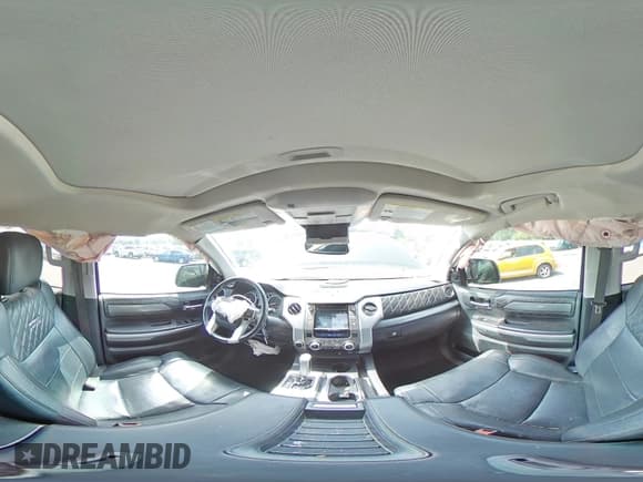 ✅ 2017 Toyota Tundra Platinum • VIN: 5TFAW5F13HX603902 • Lot: 67443435. Wystawiony na Copart z przebiegiem 209 606 mil. Bezpłatny archiwum sprzedaży aukcyjnych z USA i szczegółowy raport historii pojazdu na DreamBid. Zdjęcie 14.