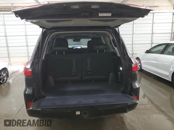 ✅ 2018 Lexus LX 570 • VIN: JTJHY7AX2J4264635 • Lot: 47635745. Listed on Copart with 115,248 mi. Free auction sales archive from the USA and detailed vehicle history report at DreamBid. Image 6.