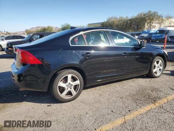 ✅ 2012 Volvo S60 T5 • VIN: YV1622FS6C2058304 • Lot: 87255935. Wystawiony na Copart z przebiegiem 120 301 mil. Bezpłatny archiwum sprzedaży aukcyjnych z USA i szczegółowy raport historii pojazdu na DreamBid. Zdjęcie 3.