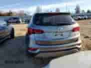 ✅ 2018 Hyundai Santa Fe 2.4L • VIN: 5NMZTDLB4JH090614 • Lot: 68172312. Wystawiony na Copart z przebiegiem 64 828 mil mil. Skorzystaj z bezpłatnego archiwum sprzedaży aukcyjnych z USA i zobacz szczegółowy raport historii pojazdu na DreamBid. Zdjęcie 6.