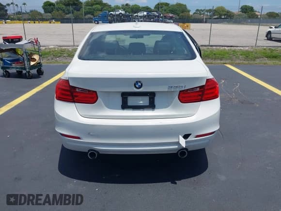 ✅ 2015 BMW 3 Series 335i • VIN: WBA3A9G57FNS66138 • Лот: 42301585. Опубликован ранее на IAAI с пробегом 148 620 миль. Бесплатный доступ к архиву аукционных продаж из США и подробный отчёт об истории автомобиля на DreamBid. Изображение 16.