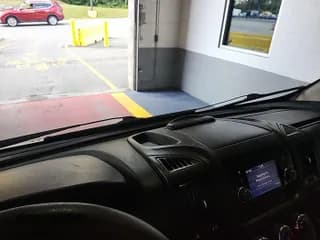 ✅ 2021 Ram ProMaster • VIN: 3C6ERVDG4ME504572 • Lot: 43112160. Wystawiony na IAAI z przebiegiem 101 527 mil. Bezpłatny archiwum sprzedaży aukcyjnych z USA i szczegółowy raport historii pojazdu na DreamBid. Zdjęcie 1.