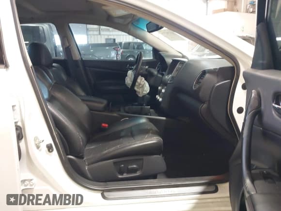 ✅ 2013 Nissan Maxima SV • VIN: 1N4AA5AP3DC819217 • Lot: 43294735. Listed on IAAI with 182,138 mi. Free auction sales archive from the USA and detailed vehicle history report at DreamBid. Image 5.