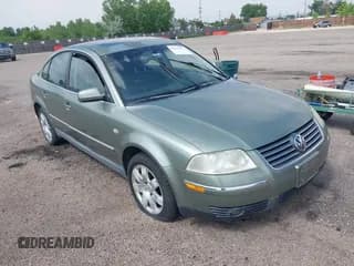 ✅ 2002 Volkswagen Passat GLX • VIN: WVWTH63B52P177417 • Лот: 42431837. Опубликован ранее на IAAI с пробегом 239 788 миль. Бесплатный доступ к архиву аукционных продаж из США и подробный отчёт об истории автомобиля на DreamBid. Изображение 1.