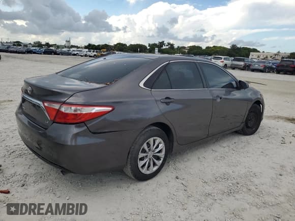 ✅ 2016 Toyota Camry SE • VIN: 4T1BF1FK1GU570982 • Lot: 89508285. Listed on Copart with 278,218 mi. Free auction sales archive from the USA and detailed vehicle history report at DreamBid. Image 3.