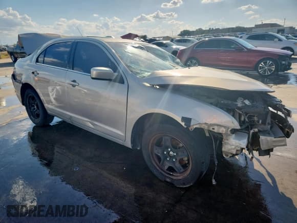 ✅ 2010 Ford Fusion SE • VIN: 3FAHP0HA2AR355545 • Lot: 85290145. Listed on Copart with 197,261 mi. Free auction sales archive from the USA and detailed vehicle history report at DreamBid. Image 4.