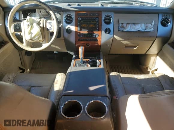 ✅ 2010 Ford Expedition Eddie Bauer • VIN: 1FMJU1J58AEA43641 • Lot: 87393635. Wystawiony na Copart z przebiegiem 218 132 mil. Bezpłatny archiwum sprzedaży aukcyjnych z USA i szczegółowy raport historii pojazdu na DreamBid. Zdjęcie 8.