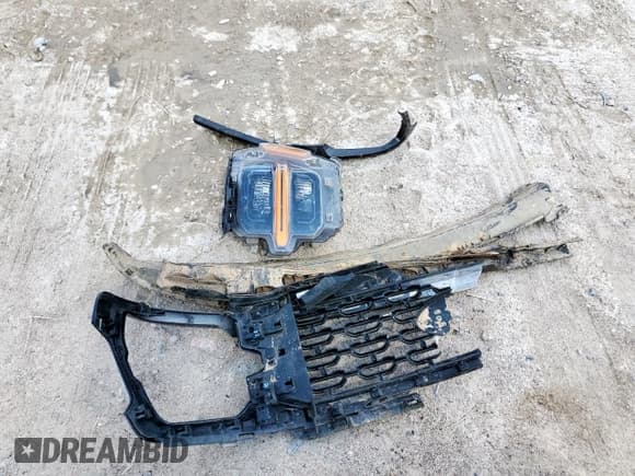 ✅ 2024 Ford F-150 STX • VIN: 1FTEW2K57RKD90671 • Лот: 69515535. Опубликован ранее на Copart с пробегом 30 658 миль. Бесплатный доступ к архиву аукционных продаж из США и подробный отчёт об истории автомобиля на DreamBid. Изображение 12.