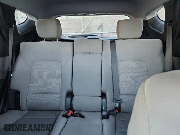 2018 Hyundai Santa Fe 2.4L z VIN 5NMZTDLB4JH088572, wystawiony jako Copart lot #90405795 z przebiegiem 151 539 mil mil oraz Czysty tytuł • Clean title. Historia ofert i sprzedaży dostępna na DreamBid. Obrazek 10.