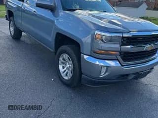 ✅ 2016 Chevrolet Silverado 1500 LT • VIN: 1GCVKREC2GZ102803 • Лот: 92092265. Опубликован ранее на Copart с пробегом 183 269 миль. Бесплатный доступ к архиву аукционных продаж из США и подробный отчёт об истории автомобиля на DreamBid. Изображение 1.