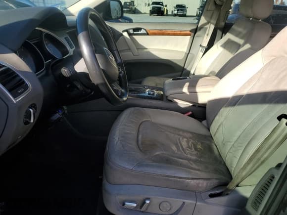 ✅ 2014 Audi Q7 Premium • VIN: WA1CMAFE9ED011907 • Lot: 42551715. Listed on Copart with 164,830 mi. Free auction sales archive from the USA and detailed vehicle history report at DreamBid. Image 7.