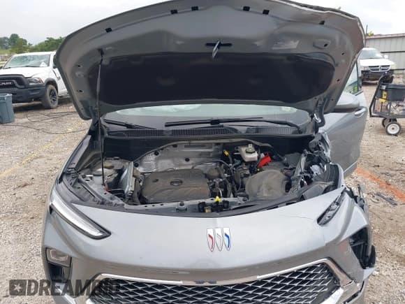 ✅ 2024 Buick Encore GX Avenir • VIN: KL4AMFSL9RB063323 • Lot: 42348588. Wystawiony na IAAI z przebiegiem 16 436 mil. Bezpłatny archiwum sprzedaży aukcyjnych z USA i szczegółowy raport historii pojazdu na DreamBid. Zdjęcie 10.