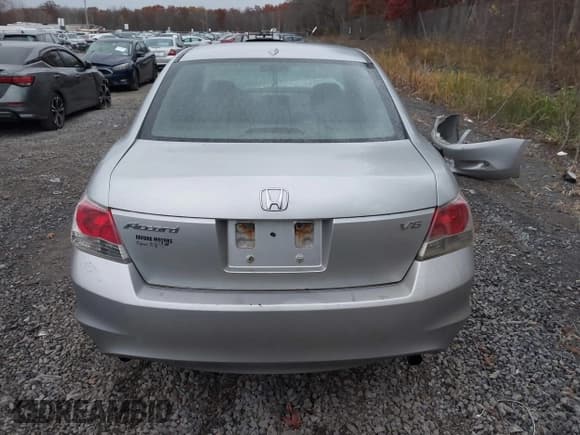 ✅ 2009 Honda Accord EX-L • VIN: 1HGCP36839A005581 • Lot: 43633957. Wystawiony na IAAI z przebiegiem 202 409 mil. Bezpłatny archiwum sprzedaży aukcyjnych z USA i szczegółowy raport historii pojazdu na DreamBid. Zdjęcie 17.