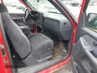 ✅ 2000 Chevrolet Silverado 2500 LS • VIN: 1GCGK29U3YE159782 • Lot: 42568821. Wystawiony na IAAI z przebiegiem 172 387 mil. Bezpłatny archiwum sprzedaży aukcyjnych z USA i szczegółowy raport historii pojazdu na DreamBid. Zdjęcie 5.