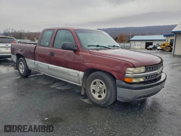 ✅ 2000 Chevrolet Silverado 1500 LS • VIN: 2GCEC19T1Y1314482 • Lot: 94380205. Wystawiony na Copart z przebiegiem 231 358 mil. Bezpłatny archiwum sprzedaży aukcyjnych z USA i szczegółowy raport historii pojazdu na DreamBid. Zdjęcie 4.