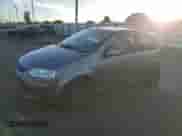 2006 Chevrolet Aveo LS z VIN KL1TD66656B663908, wystawiony jako Copart lot #85424344 z przebiegiem 152 413 mil mil oraz Szkoda całkowita • Salvage title. Historia ofert i sprzedaży dostępna na DreamBid. Obrazek 1.