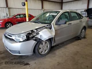 ✅ 2009 Ford Focus S • VIN: 1FAHP34NX9W199578 • Lot: 80015255. Wystawiony na Copart z przebiegiem 42 962 mil. Bezpłatny archiwum sprzedaży aukcyjnych z USA i szczegółowy raport historii pojazdu na DreamBid. Zdjęcie 1.