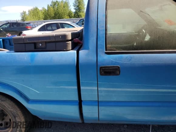 ✅ 1995 Chevrolet S-10 • VIN: 1GCCS1443S8222420 • Лот: 55879175. Опубликован ранее на Copart с пробегом 403 807 миль. Бесплатный доступ к архиву аукционных продаж из США и подробный отчёт об истории автомобиля на DreamBid. Изображение 10.