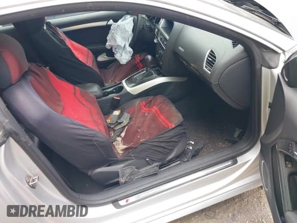 ✅ 2008 Audi A5 • VIN: WAUDK78T48A034528 • Lot: 42169777. Listed on IAAI with 180,399 mi. Free auction sales archive from the USA and detailed vehicle history report at DreamBid. Image 5.