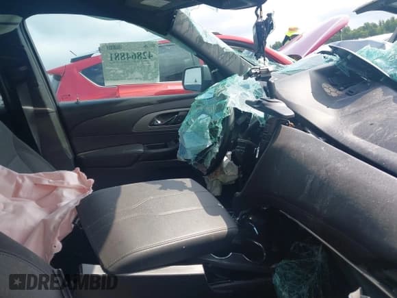 ✅ 2023 Chevrolet Traverse LT Cloth • VIN: 1GNEVMKW6PJ213899 • Lot: 42864881. Listed on IAAI with Not provided. Free auction sales archive from the USA and detailed vehicle history report at DreamBid. Image 5.