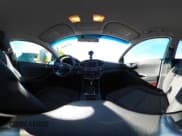 ✅ 2019 Hyundai Ioniq Blue • VIN: KMHC65LC2KU119660 • Lot: 41710680. Wystawiony na IAAI z przebiegiem 123 480 mil. Bezpłatny archiwum sprzedaży aukcyjnych z USA i szczegółowy raport historii pojazdu na DreamBid. Zdjęcie 18.