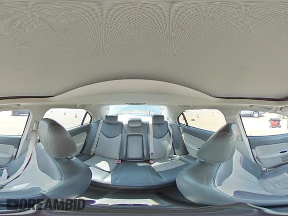 ✅ 2010 Mercury Milan Hybrid • VIN: 3MEDM0L38AR601605 • Lot: 49236815. Wystawiony na Copart z przebiegiem 114 536 mil. Bezpłatny archiwum sprzedaży aukcyjnych z USA i szczegółowy raport historii pojazdu na DreamBid. Zdjęcie 13.