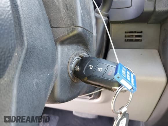 ✅ 2019 Ford F-250 XL • VIN: 1FT7W2B65KED74071 • Lot: 42505692. Listed on IAAI with 197,880 mi. Free auction sales archive from the USA and detailed vehicle history report at DreamBid. Image 11.