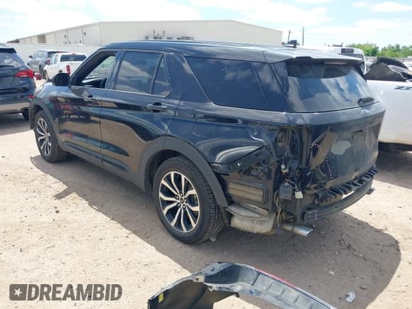 ✅ 2022 Ford Explorer ST-Line • VIN: 1FMSK7KH7NGB05501 • Lot: 41989567. Wystawiony na IAAI z przebiegiem 58 895 mil. Bezpłatny archiwum sprzedaży aukcyjnych z USA i szczegółowy raport historii pojazdu na DreamBid. Zdjęcie 3.