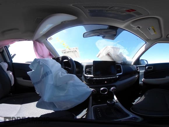 ✅ 2023 Hyundai Venue SEL • VIN: KMHRC8A34PU232220 • Lot: 41699038. Listed on IAAI with 40,759 mi. Free auction sales archive from the USA and detailed vehicle history report at DreamBid. Image 18.