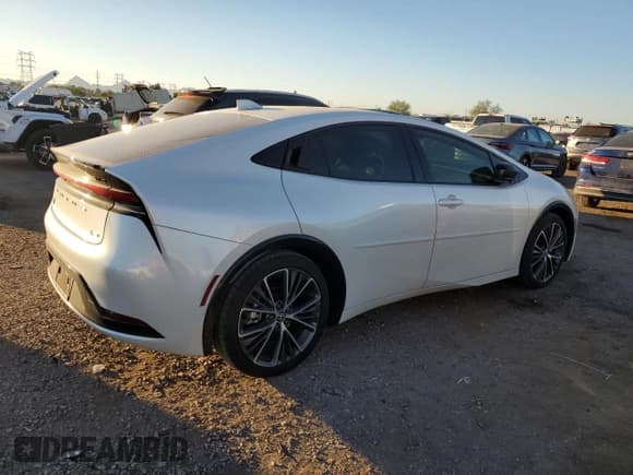 ✅ 2025 Toyota Prius LE • VIN: JTDACAAU7S3060524 • Lot: 91632975. Wystawiony na Copart z przebiegiem 3 036 mil. Bezpłatny archiwum sprzedaży aukcyjnych z USA i szczegółowy raport historii pojazdu na DreamBid. Zdjęcie 3.