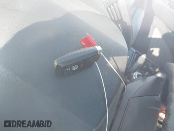 ✅ 2020 Ford Edge SE • VIN: 2FMPK4G9XLBA61536 • Lot: 43614009. Wystawiony na IAAI z przebiegiem 63 370 mil. Bezpłatny archiwum sprzedaży aukcyjnych z USA i szczegółowy raport historii pojazdu na DreamBid. Zdjęcie 11.