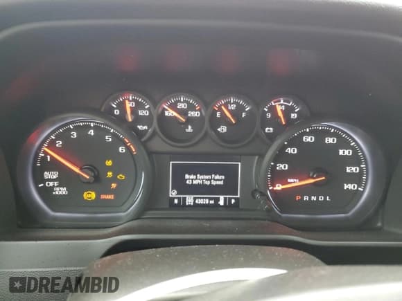 ✅ 2022 Chevrolet Silverado 1500 Custom Trail Boss • VIN: 1GCPYCEL5NZ228882 • Lot: 57828225. Wystawiony na Copart z przebiegiem 43 029 mil. Bezpłatny archiwum sprzedaży aukcyjnych z USA i szczegółowy raport historii pojazdu na DreamBid. Zdjęcie 9.