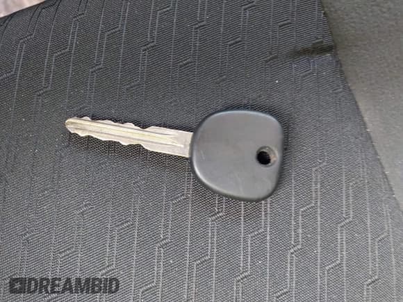 ✅ 2012 GMC Sierra 1500 Work Truck • VIN: 1GTR1TEX7CZ255109 • Лот: 41530487. Опубликован ранее на IAAI с пробегом 204 821 миль. Бесплатный доступ к архиву аукционных продаж из США и подробный отчёт об истории автомобиля на DreamBid. Изображение 11.