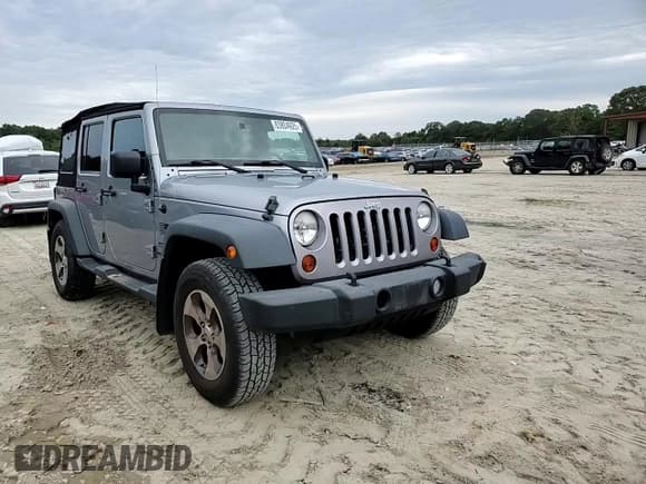 ✅ 2013 Jeep Wrangler Unlimited Sport • VIN: 1C4BJWDG8DL670299 • Lot: 83804925. Wystawiony na Copart z przebiegiem 104 418 mil. Bezpłatny archiwum sprzedaży aukcyjnych z USA i szczegółowy raport historii pojazdu na DreamBid. Zdjęcie 15.